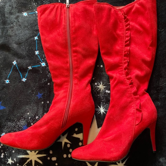 Sexy Red hot suede like high heel boot 👢 - Picture 2 of 5